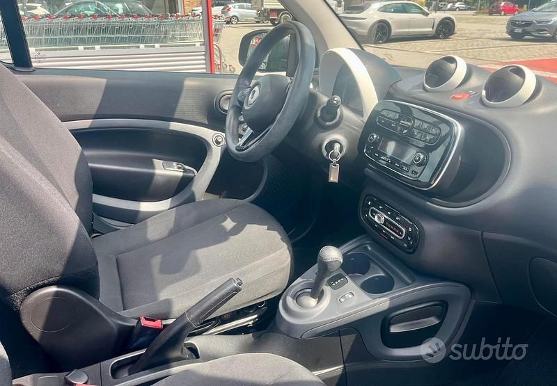 Usata Smart ForTwo Coupé 71 CV (52 kW) 2017 Cabrio
