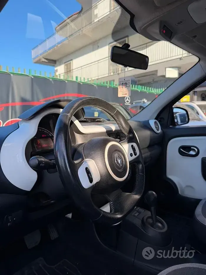 Usata Renault Twingo 69 CV (50 kW) 2017 Rosso Utilitaria