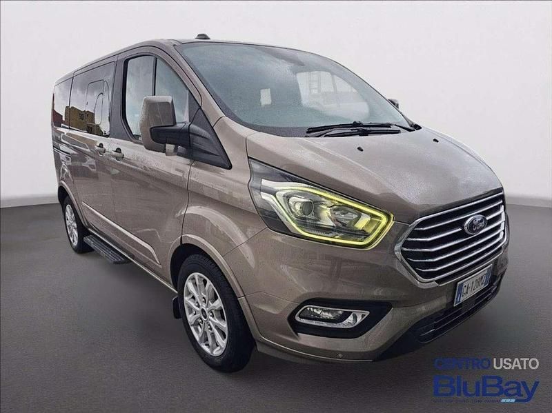 Usata Ford Tourneo Custom Titanium 131 CV (96 kW) 2020 Grigio Furgone