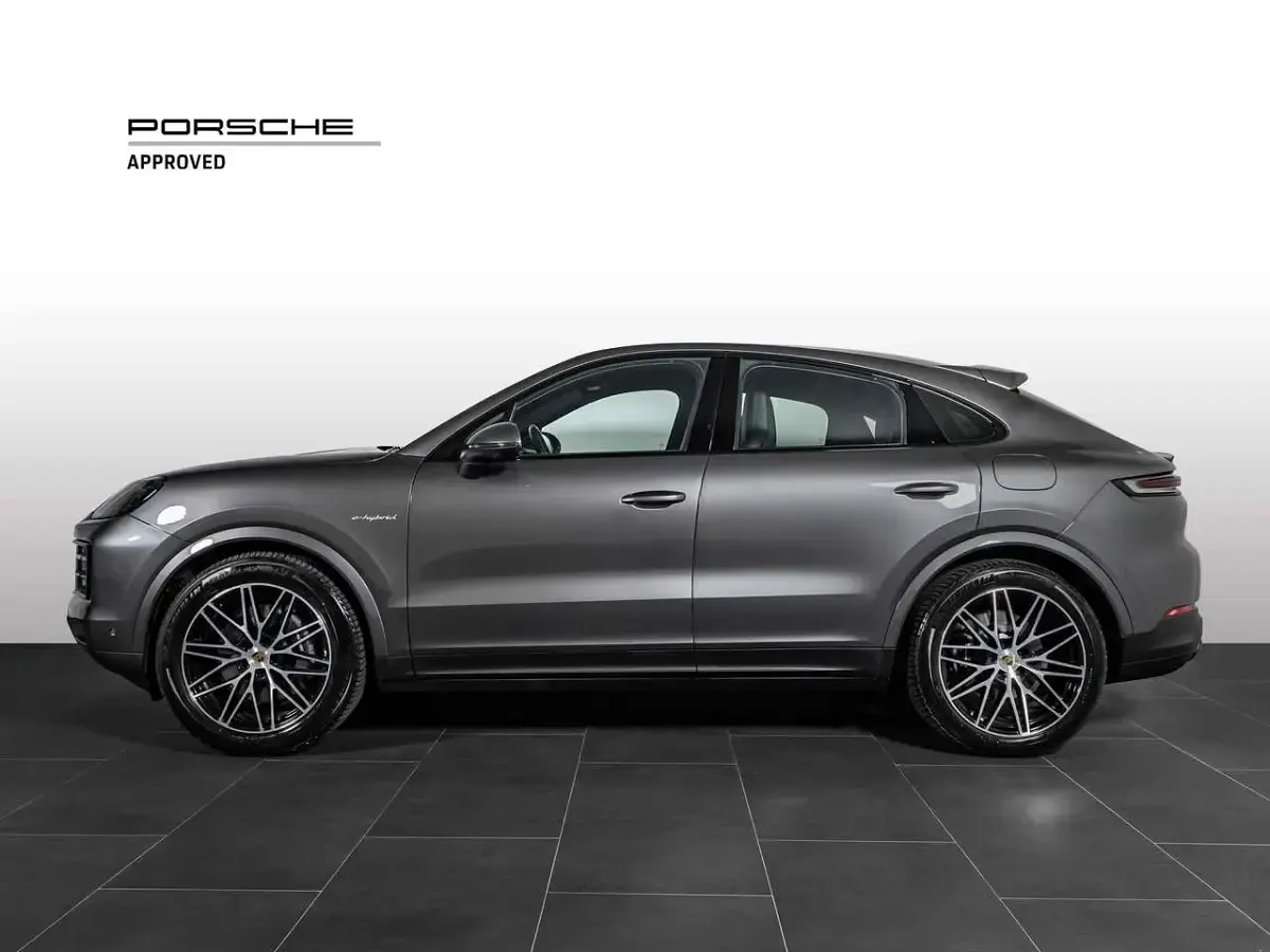 Usata Porsche Cayenne 470 CV (345 kW) 2023 Grigio SUV