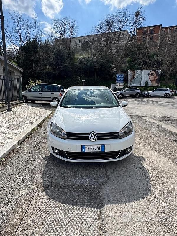 Usata VW Golf VI Comfortline 110 CV (80 kW) 2009 Bianco Utilitaria