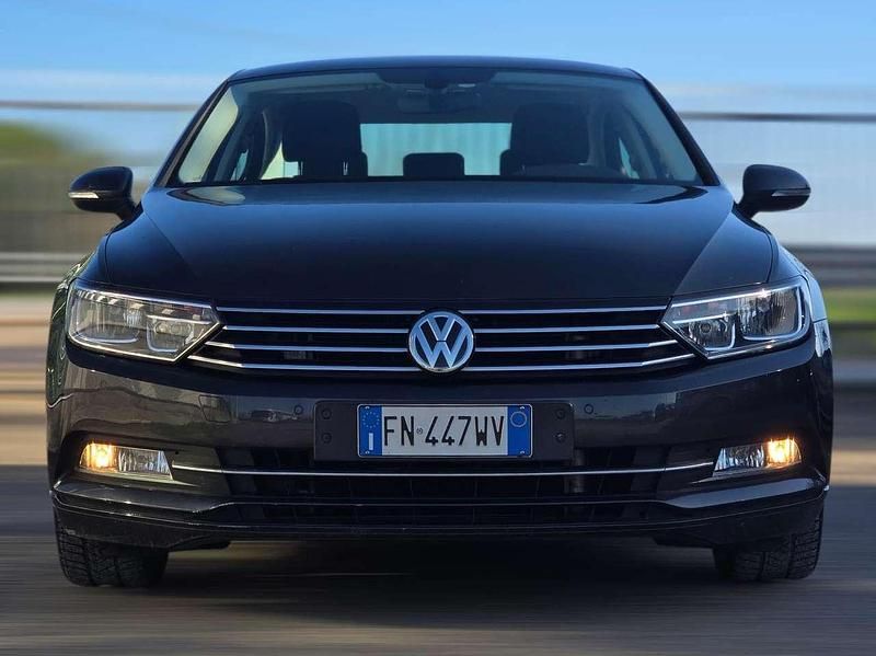 Usata VW Passat Business 150 CV (110 kW) 2018 Grigio Berlina