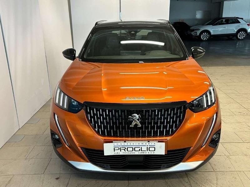 Usata Peugeot 2008 GT 131 CV (96 kW) 2020 Arancione SUV