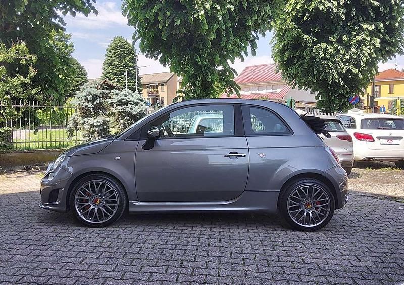 Usata Abarth 595C 135 CV (99 kW) 2014 Grigio Cabrio