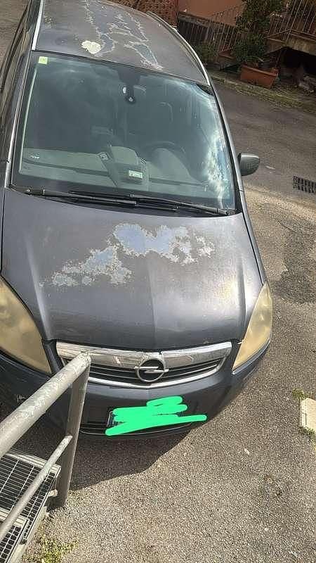 Usata Opel Zafira Club 110 CV (80 kW) 2008 Monovolume