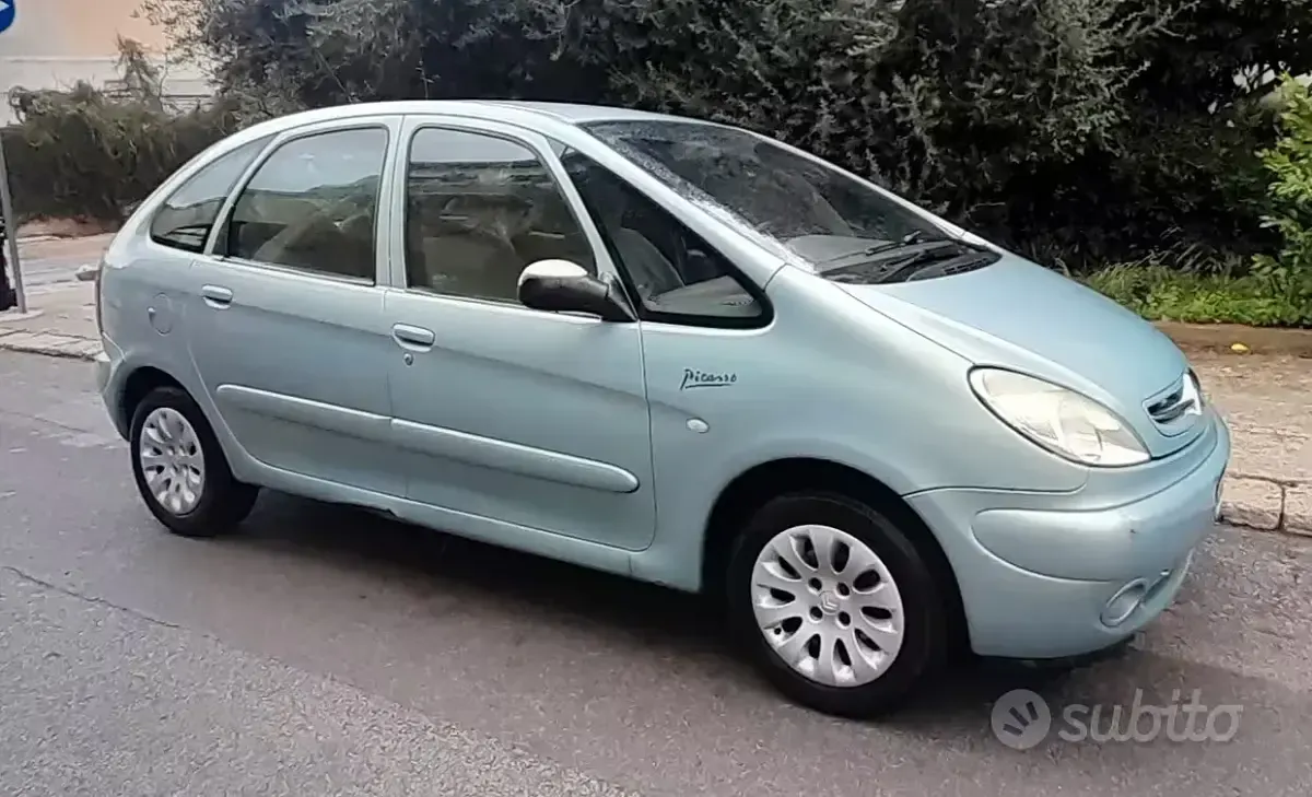 Usata Citroën Xsara Picasso 90 CV (66 kW) 2004 Blu Monovolume