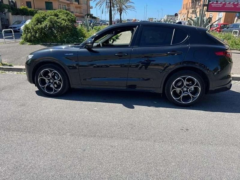 Usata Alfa Romeo Stelvio Ti 209 CV (153 kW) 2022 Nero SUV