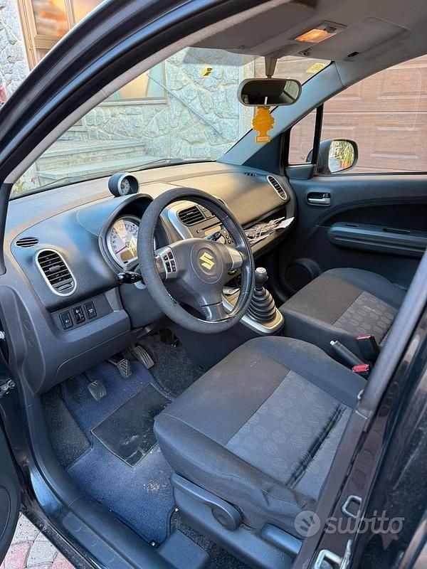 Usata Suzuki Splash 86 CV (63 kW) 2011 Nero Utilitaria