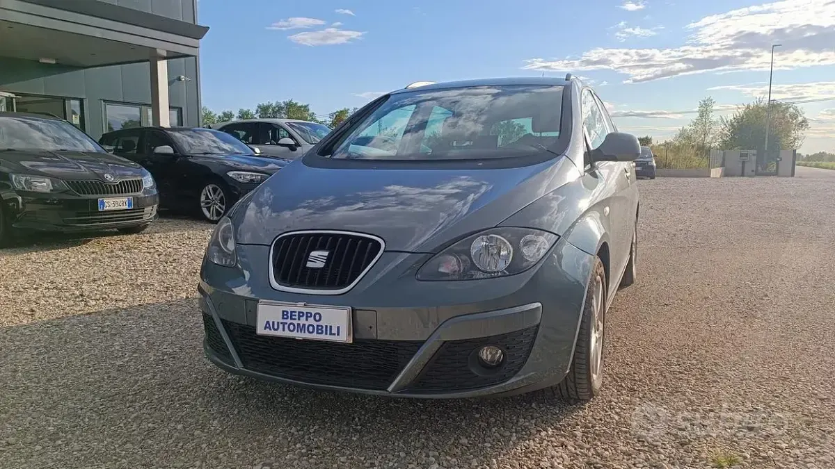 Usata Seat Altea 140 CV (102 kW) 2012 Grigio Berlina