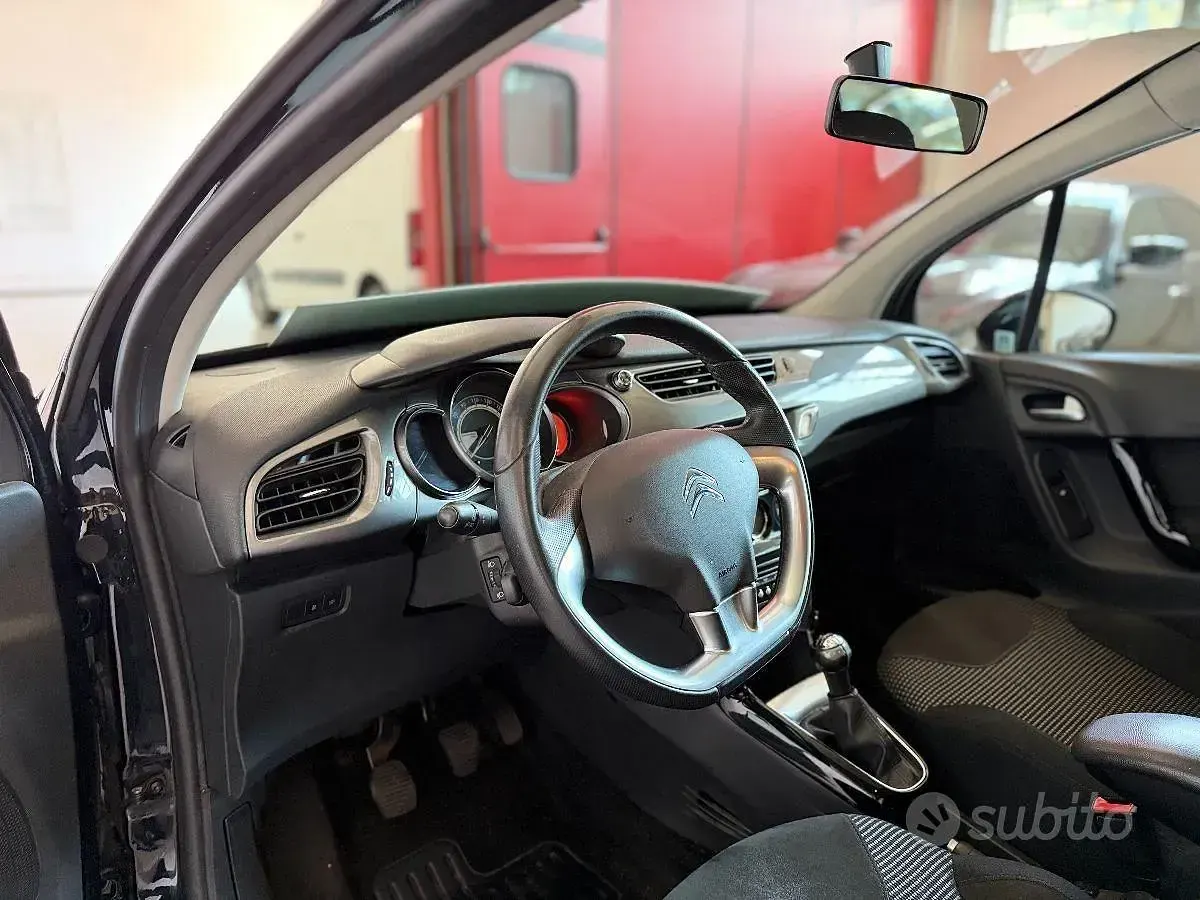 Usata Citroën C3 Exclusive 92 CV (67 kW) 2014 Nero Berlina