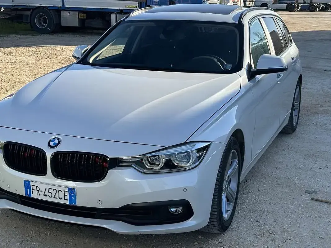 Usata BMW 320 190 CV (139 kW) 2017 Bianco Station wagon