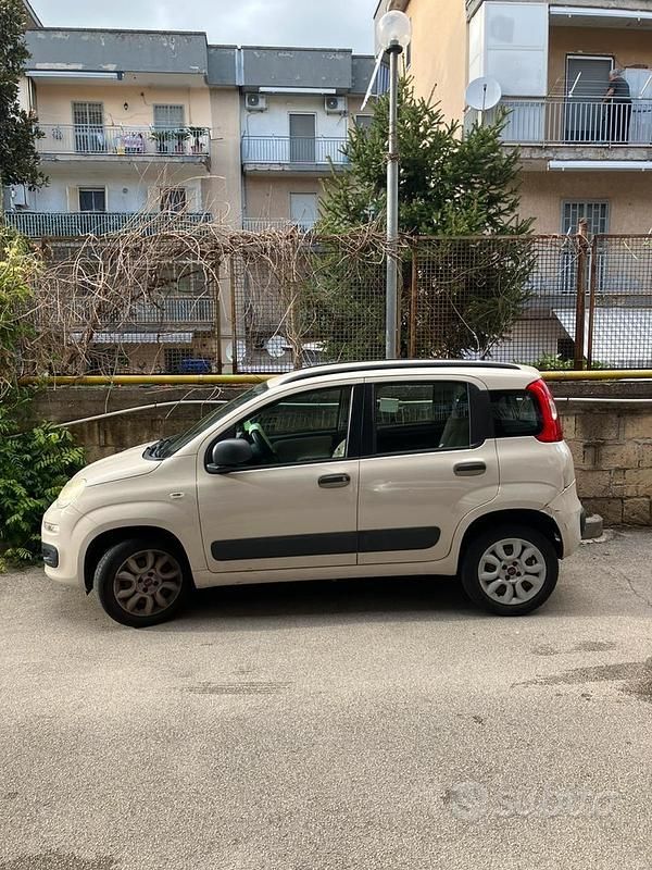 Usata Fiat Panda 85 CV (62 kW) 2013 Utilitaria