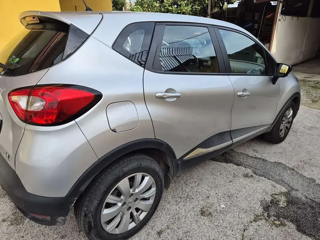 Usata Renault Captur 90 CV (66 kW) 2015 SUV