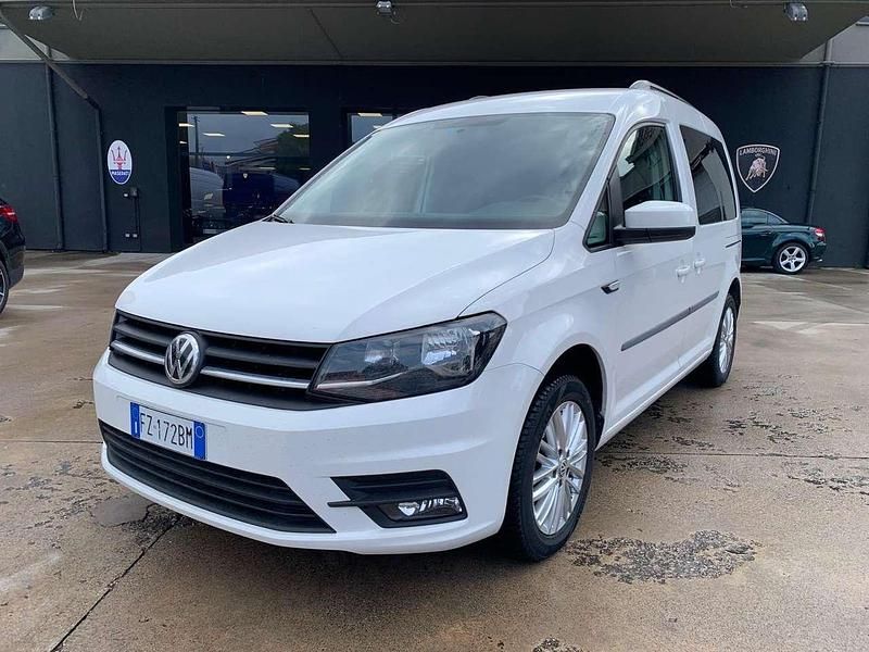 Usata VW Caddy Trendline 122 CV (89 kW) 2019 Giallo pastello Monovolume