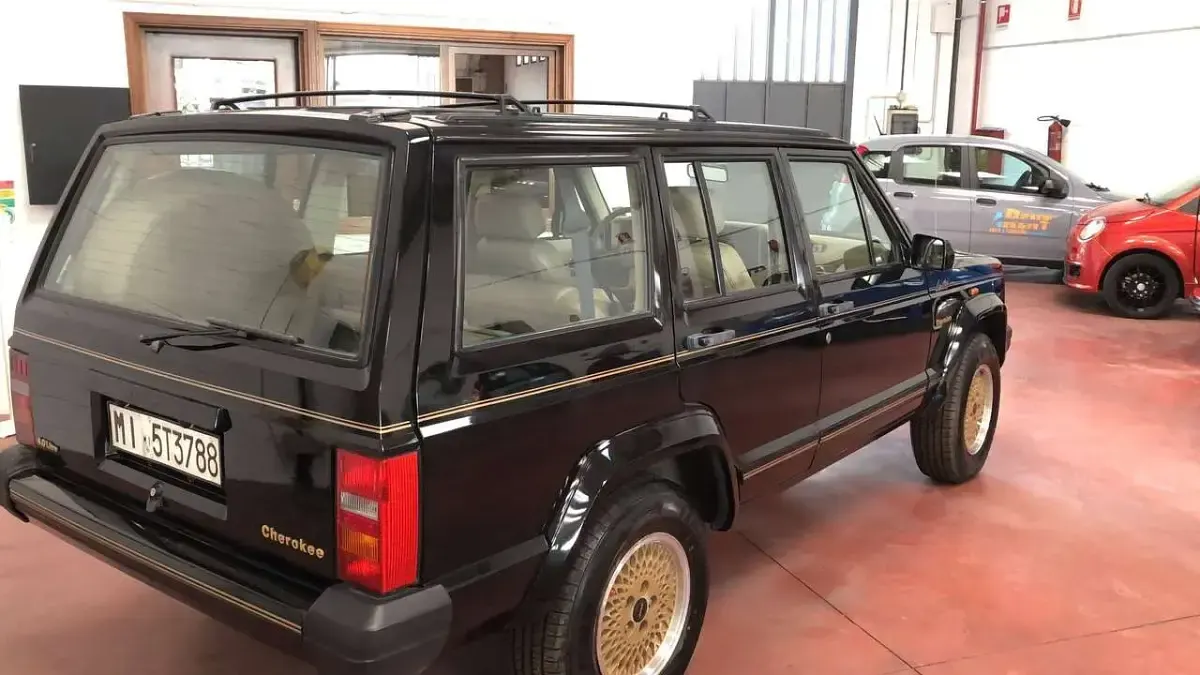 Usata Jeep Cherokee Limited 174 CV (127 kW) 1991 Nero SUV