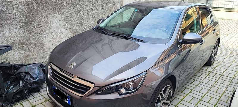 Usata Peugeot 308 Allure 120 CV (88 kW) 2016 Berlina