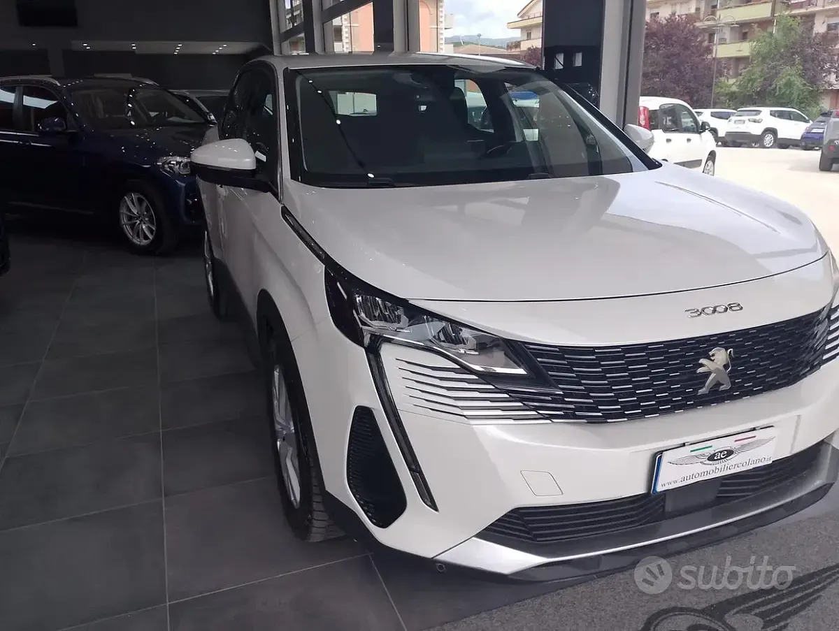 Usata Peugeot 3008 Business-Line 131 CV (96 kW) 2021 Bianco SUV