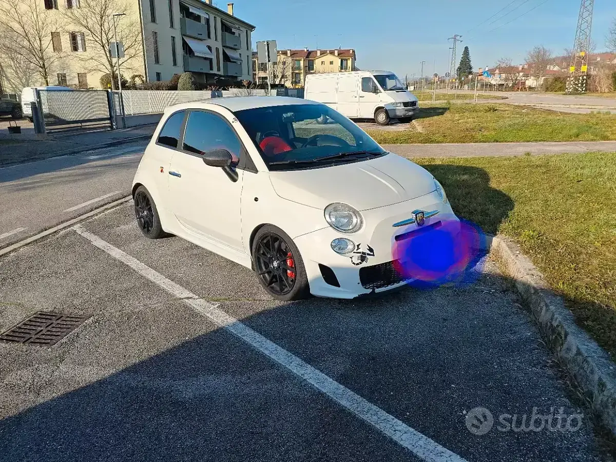 Usata Abarth 500 135 CV (99 kW) 2008 Bianco Utilitaria