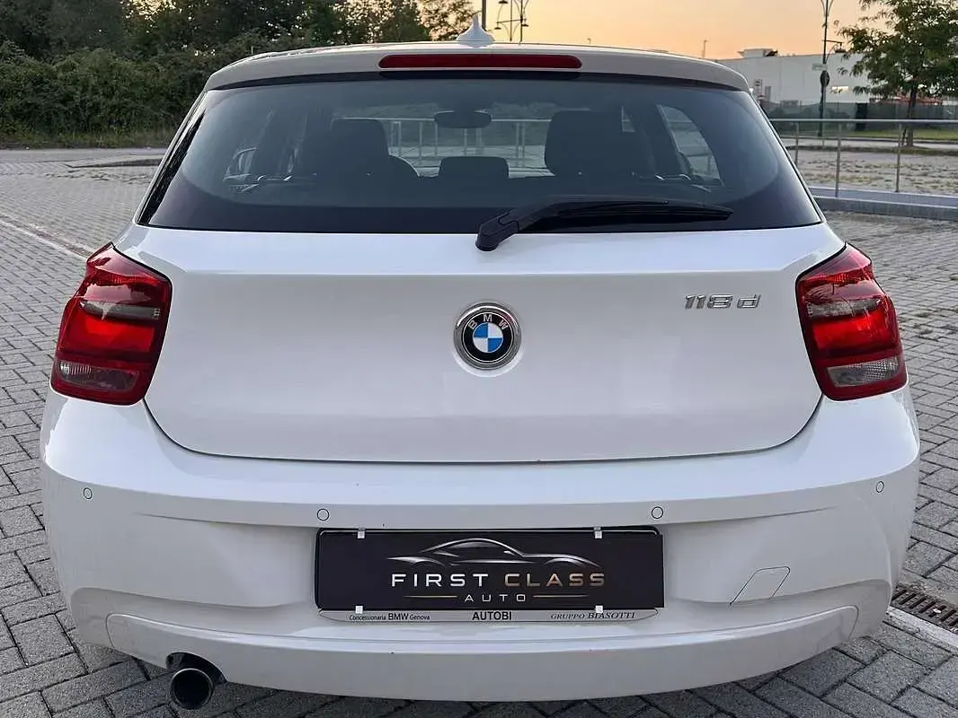 Usata BMW 118 143 CV (105 kW) 2013 Bianco Utilitaria