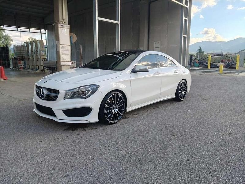 Usata 2015 Mercedes CLA220 Premium Tre volumi | 19.000 € (Cara) - Immagine 1/4