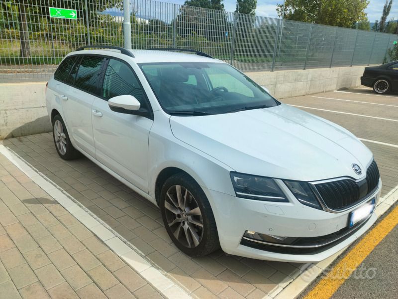Usata Skoda Octavia 110 CV (80 kW) 2016 Bianco Station wagon
