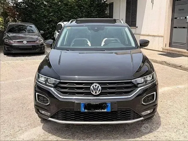 Usata VW T-Roc 150 CV (110 kW) 2018 Nero SUV