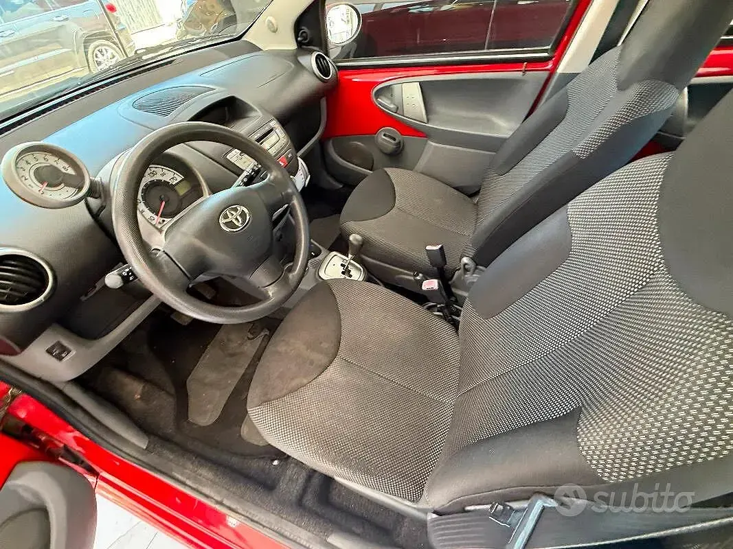 Usata Toyota Aygo Edition 68 CV (50 kW) 2010 Utilitaria