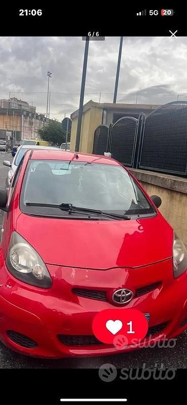 Usata 2009 Toyota Aygo Due volumi | 4500 € (Buon prezzo) - Immagine 1/4