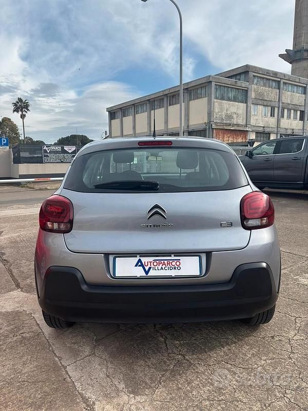 Usata Citroën C3 Feel 102 CV (75 kW) 2022 Grigio Utilitaria