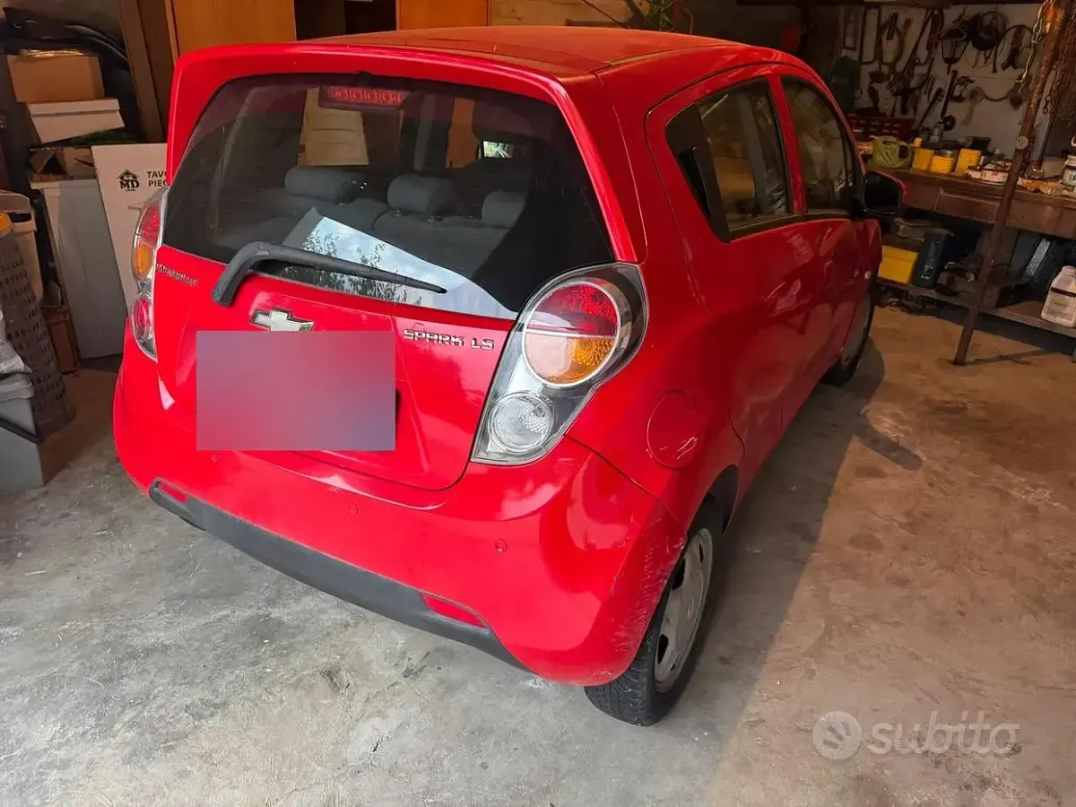 Usata Chevrolet Spark 68 CV (50 kW) 2012 Rosso Utilitaria