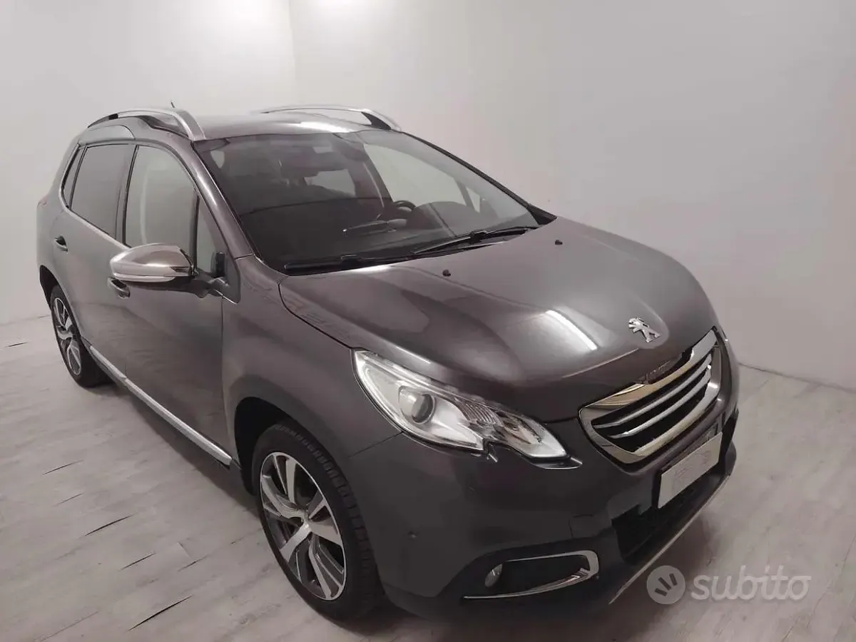 Usata Peugeot 2008 Allure 99 CV (72 kW) 2015 Grigio SUV