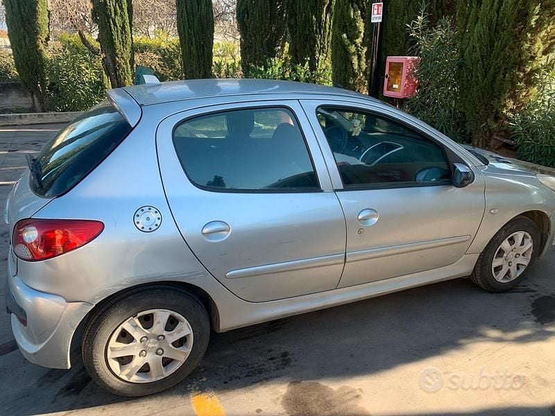 Usata Peugeot 206+ 2009 Grigio Utilitaria