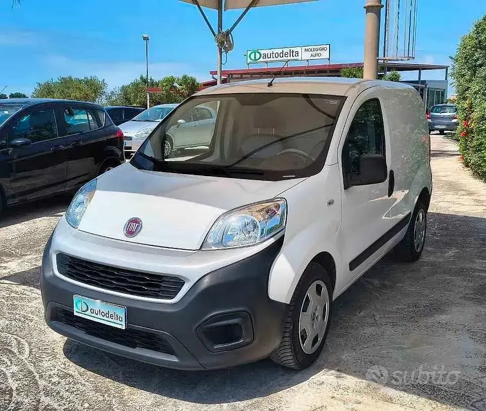 Usata Fiat Fiorino Trekking 95 CV (69 kW) 2019 Bianco Monovolume