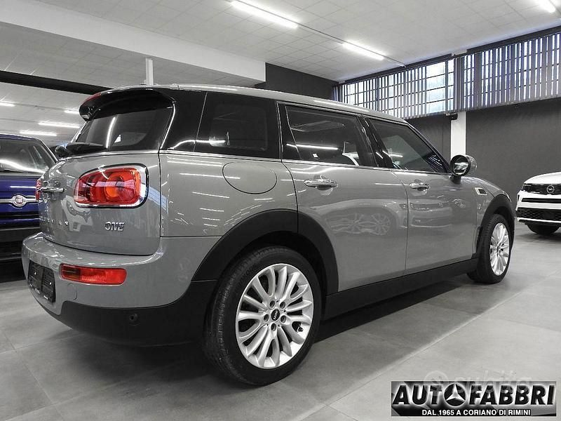 Usata Mini One Clubman Sport 102 CV (75 kW) 2019 Grigio Station wagon