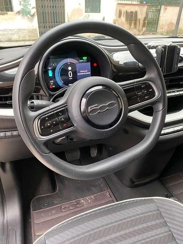Usata Fiat 500e Icon 42 kW (58 CV) 2021 Bianco Utilitaria