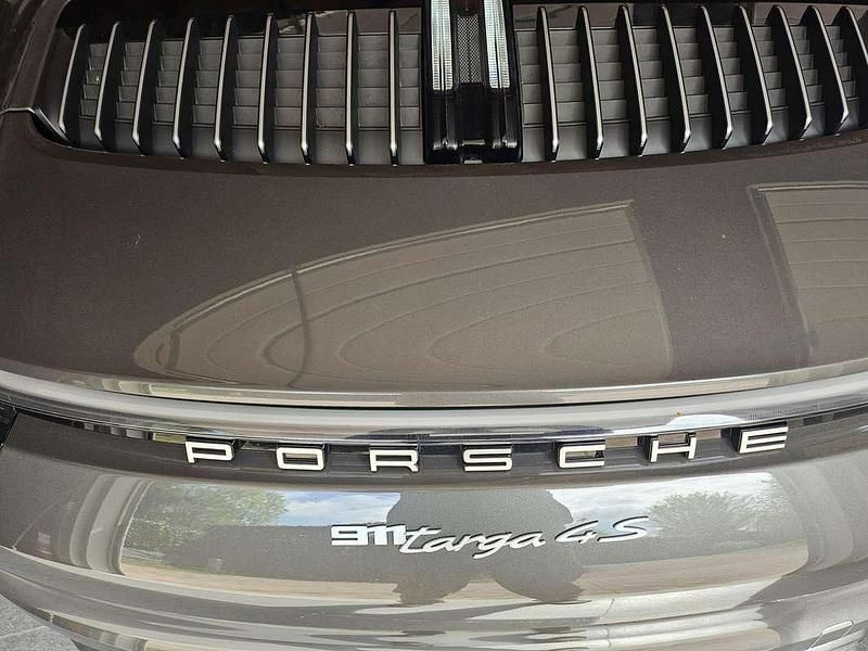 Second-hand Porsche 911 450 CP (330 kW) 2024 Gri Cabrio