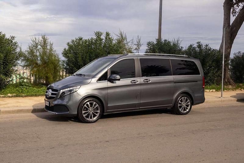 Usata Mercedes V250 190 CV (139 kW) 2020 Bronzo Monovolume