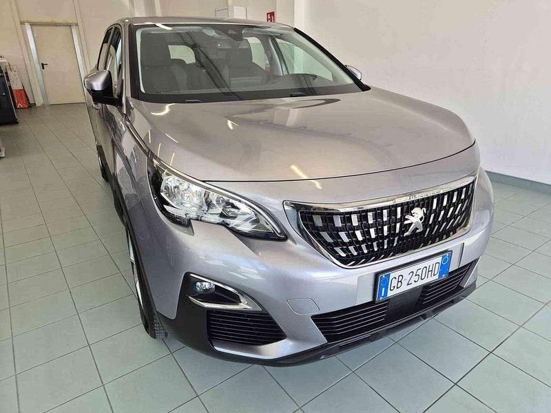 Usata Peugeot 5008 Business-Line 131 CV (96 kW) 2020 Argento metallizzato SUV