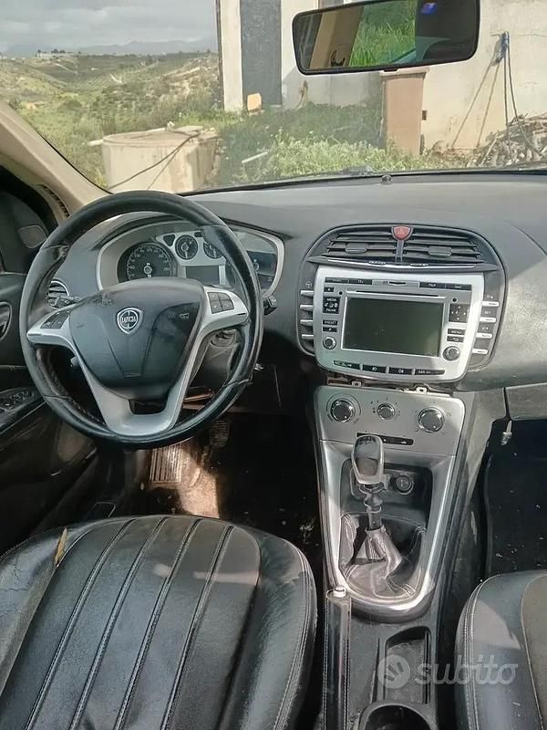 Usata Lancia Delta 2008 Utilitaria