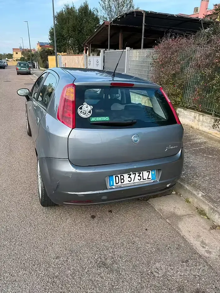 Usata Fiat Grande Punto 75 CV (55 kW) 2006 Utilitaria