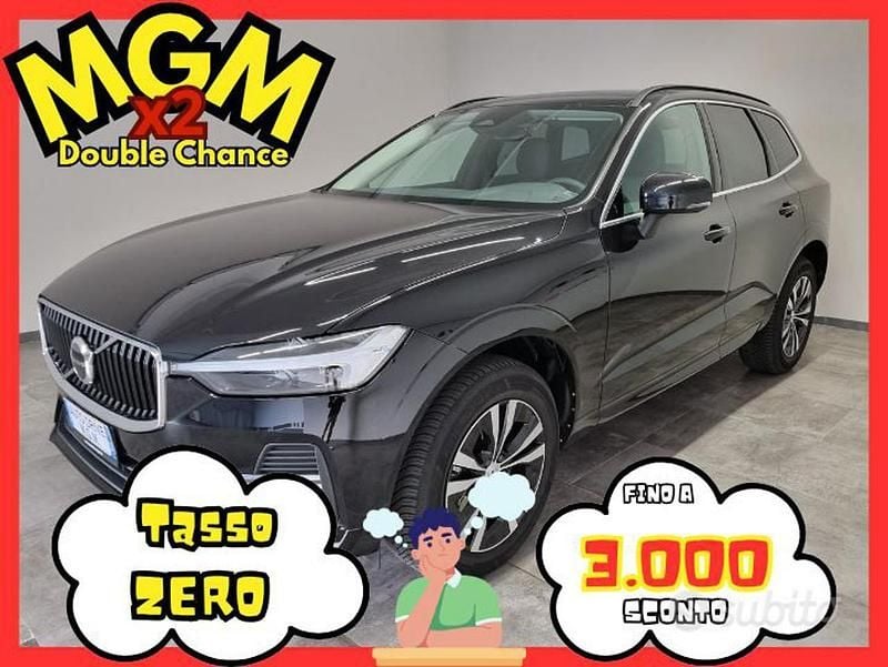 Usata Volvo XC60 Momentum 235 CV (172 kW) 2021 Grigio SUV