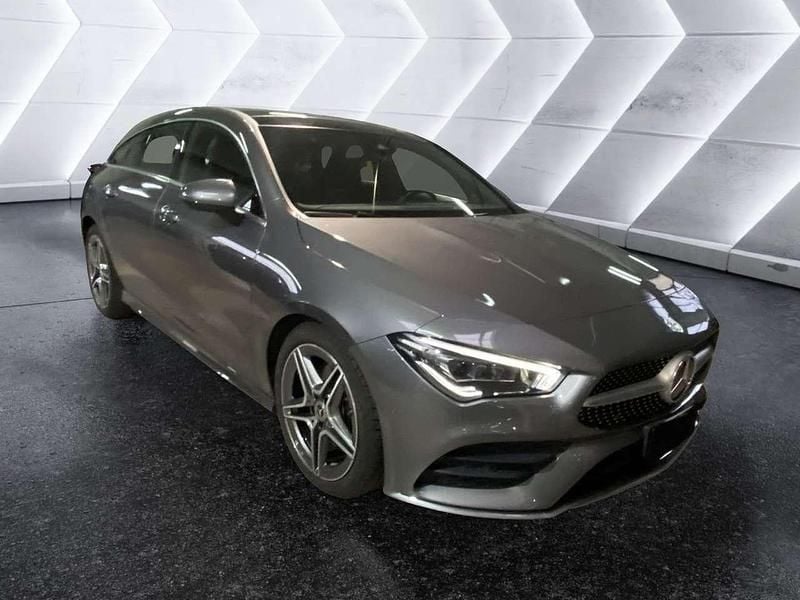 Usata Mercedes CLA200 Premium 150 CV (110 kW) 2022 Grigio Station wagon