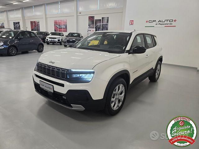 Bianco(met.) Usata 2024 Jeep Avenger Altitude SUV | 21.300 € (Buon prezzo) - Immagine 1/4