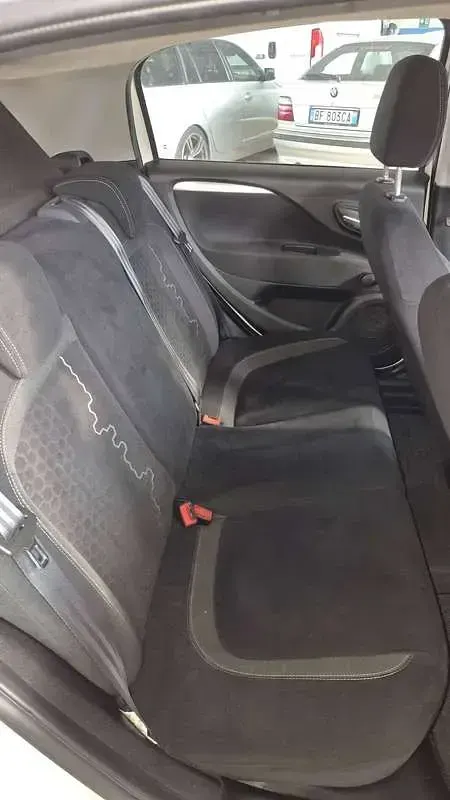 Usata Fiat Punto Evo Lounge 77 CV (56 kW) 2014 Bianco Utilitaria