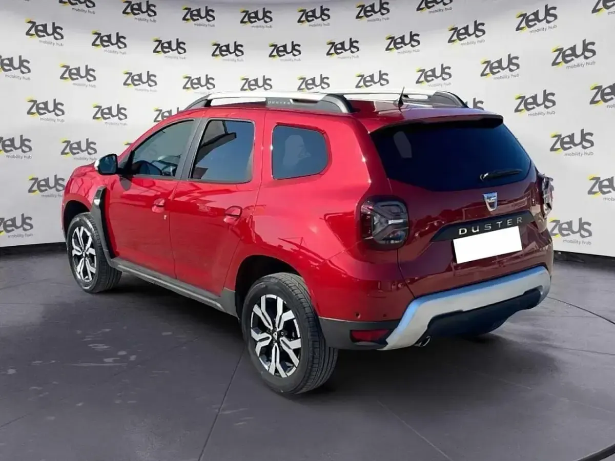 Usata Dacia Duster 101 CV (74 kW) 2022 Rosso SUV