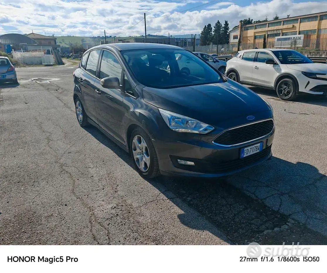 Usata Ford C-MAX 125 CV (91 kW) 2016 Grigio Monovolume