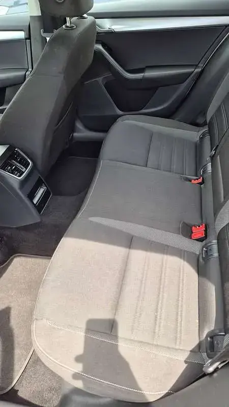 Usata Skoda Octavia Ambition 116 CV (85 kW) 2018 Argento Station wagon