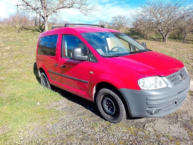 Usata VW Caddy Life 2008 Rosso Monovolume