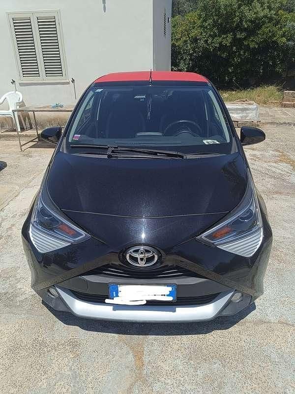 Usata 2020 Toyota Aygo X-wave Due volumi | 9500 € (Super prezzo) - Immagine 1/4