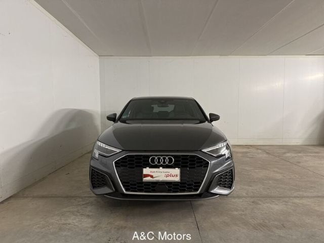 Usato 2023 Audi A3 Sportback 1.5 Benzin 150 CV (36.500 €)